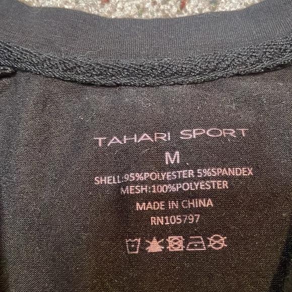 Tahari Sport‎ Woman’s Black Fishnet Cropped Sleeveless Shirt Size Medium - Picture 3 of 5